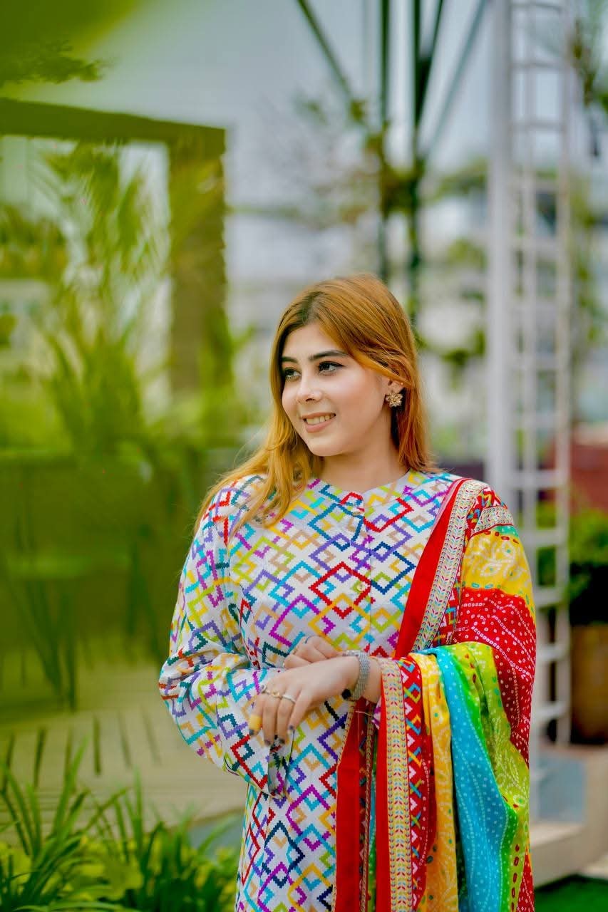 Sabrina Oyshy (Hover)